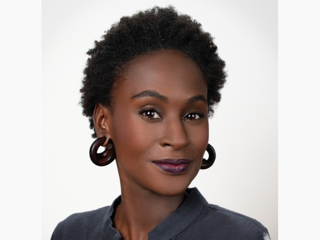 Lauren Tate Baeza Headshot (crop)